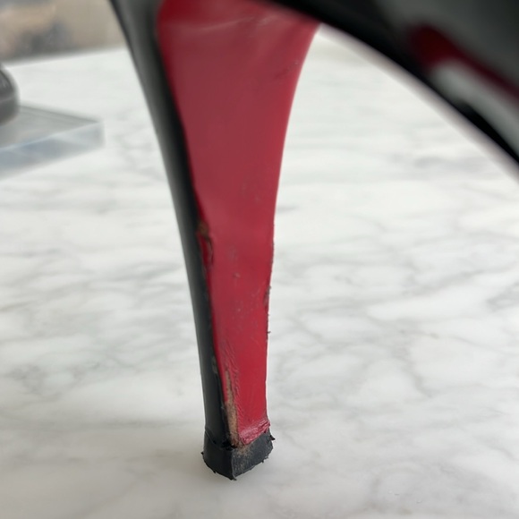 Platform patent leather Louboutin shoes - Picture 11 of 11